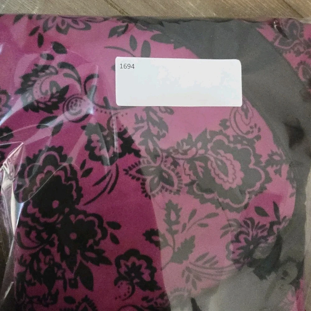 Torrid Blouse Womens Size 1‎ Black Pink Flowers Tunic Tie